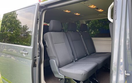 Volkswagen Caravelle T6 рестайлинг, 2019 год, 3 900 000 рублей, 17 фотография