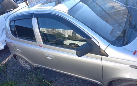 Toyota Vitz, 1999 год, 140 000 рублей, 2 фотография