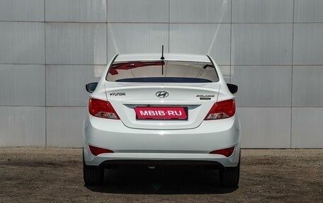 Hyundai Solaris II рестайлинг, 2015 год, 1 100 000 рублей, 4 фотография