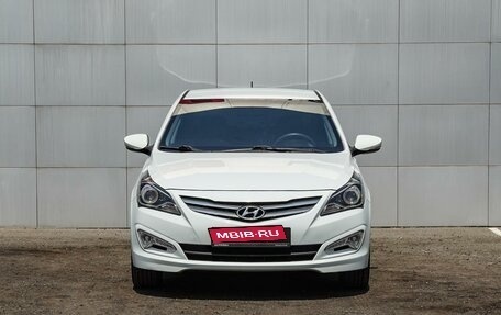 Hyundai Solaris II рестайлинг, 2015 год, 1 100 000 рублей, 3 фотография