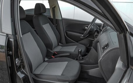 Volkswagen Polo VI (EU Market), 2013 год, 1 050 000 рублей, 8 фотография