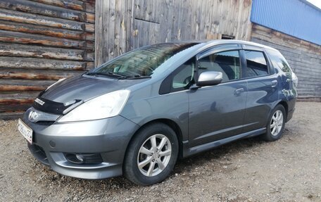 Honda Fit Shuttle I рестайлинг, 2012 год, 900 000 рублей, 3 фотография