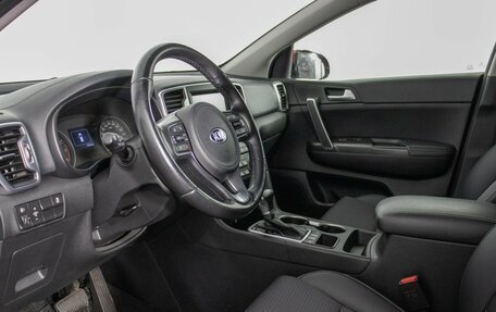 KIA Sportage IV рестайлинг, 2018 год, 1 920 000 рублей, 10 фотография