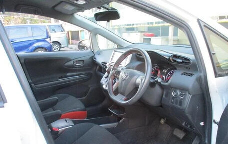 Toyota Wish II, 2015 год, 1 183 000 рублей, 23 фотография