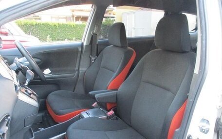 Toyota Wish II, 2015 год, 1 183 000 рублей, 26 фотография