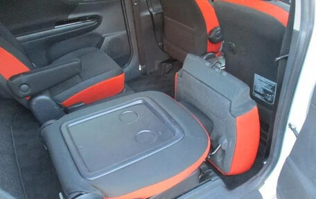 Toyota Wish II, 2015 год, 1 183 000 рублей, 32 фотография