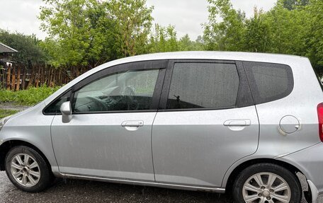 Honda Fit III, 2003 год, 500 000 рублей, 3 фотография