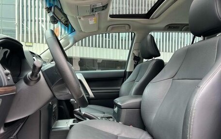 Toyota Land Cruiser Prado 150 рестайлинг 2, 2020 год, 5 970 999 рублей, 4 фотография