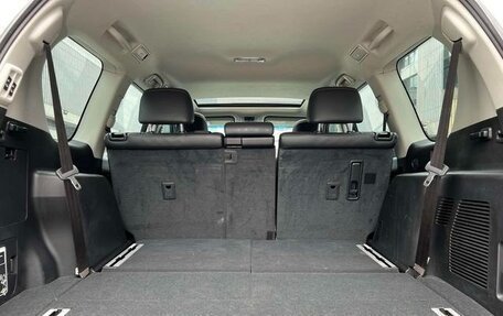 Toyota Land Cruiser Prado 150 рестайлинг 2, 2020 год, 5 970 999 рублей, 13 фотография