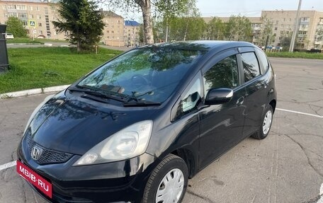 Honda Fit III, 2009 год, 780 000 рублей, 2 фотография