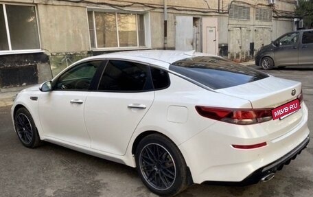 KIA Optima IV, 2020 год, 1 950 000 рублей, 2 фотография