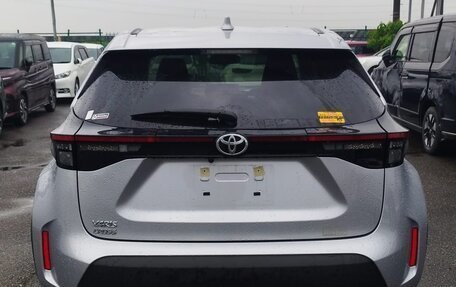 Toyota Yaris Cross, 2024 год, 2 180 000 рублей, 5 фотография