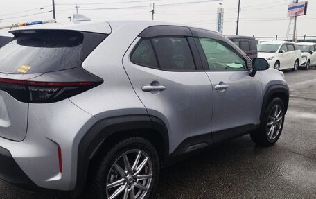 Toyota Yaris Cross, 2024 год, 2 180 000 рублей, 4 фотография