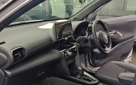 Toyota Yaris Cross, 2024 год, 2 180 000 рублей, 12 фотография