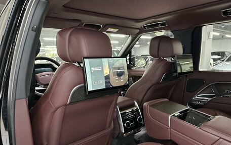 Land Rover Range Rover IV рестайлинг, 2024 год, 28 000 000 рублей, 8 фотография