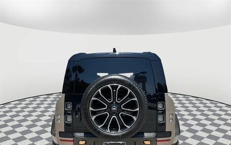 Land Rover Defender II, 2025 год, 27 900 000 рублей, 24 фотография