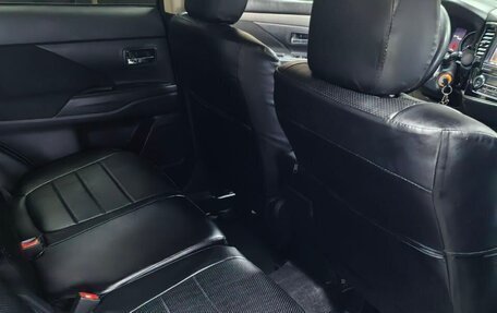Mitsubishi Outlander III рестайлинг 3, 2012 год, 1 310 000 рублей, 12 фотография