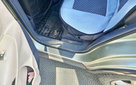 Hyundai Tucson III, 2005 год, 740 000 рублей, 13 фотография