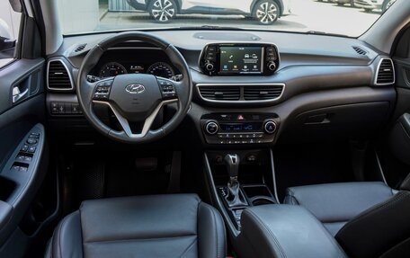 Hyundai Tucson III, 2018 год, 2 380 000 рублей, 6 фотография