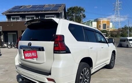 Toyota Land Cruiser Prado 150 рестайлинг 2, 2021 год, 3 740 000 рублей, 7 фотография