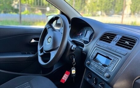 Volkswagen Polo VI (EU Market), 2017 год, 870 000 рублей, 5 фотография