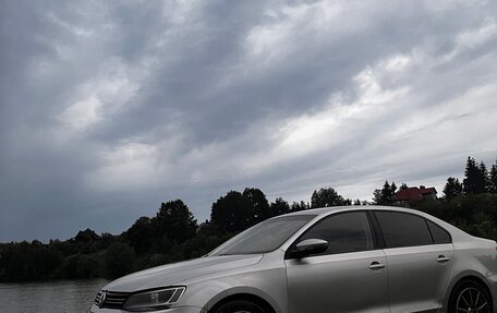 Volkswagen Jetta VI, 2012 год, 866 666 рублей, 2 фотография