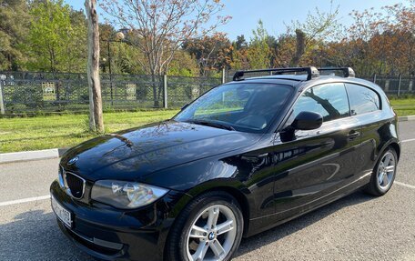 BMW 1 серия, 2011 год, 770 000 рублей, 2 фотография