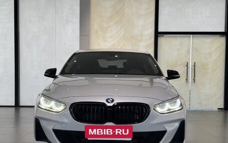 BMW 1 серия, 2023 год, 2 430 999 рублей, 2 фотография