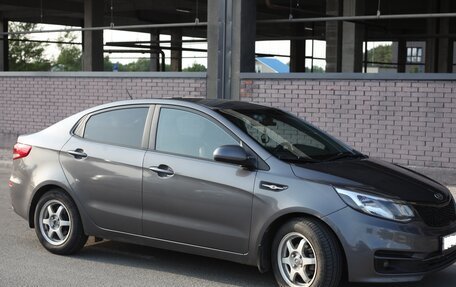 KIA Rio III рестайлинг, 2015 год, 1 200 000 рублей, 2 фотография