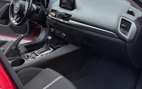 Mazda 3, 2017 год, 1 100 000 рублей, 13 фотография