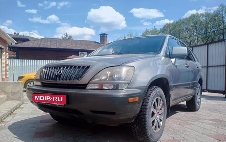 Lexus RX IV рестайлинг, 2000 год, 730 000 рублей, 10 фотография
