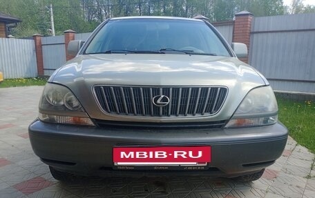 Lexus RX IV рестайлинг, 2000 год, 730 000 рублей, 9 фотография
