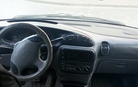 Plymouth Voyager III, 1997 год, 378 000 рублей, 11 фотография