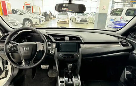 Honda Civic IX, 2021 год, 1 275 000 рублей, 5 фотография