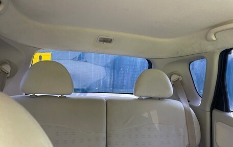Mitsubishi Colt VI рестайлинг, 2002 год, 320 000 рублей, 8 фотография