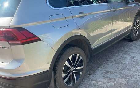 Volkswagen Tiguan II, 2019 год, 2 549 999 рублей, 2 фотография