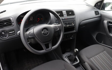 Volkswagen Polo VI (EU Market), 2017 год, 989 000 рублей, 9 фотография