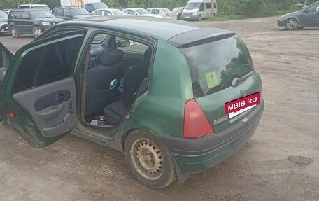 Renault Clio III, 2001 год, 169 000 рублей, 5 фотография