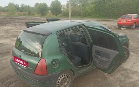 Renault Clio III, 2001 год, 169 000 рублей, 6 фотография