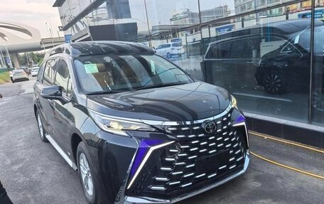 Toyota Granvia, 2025 год, 6 962 000 рублей, 4 фотография