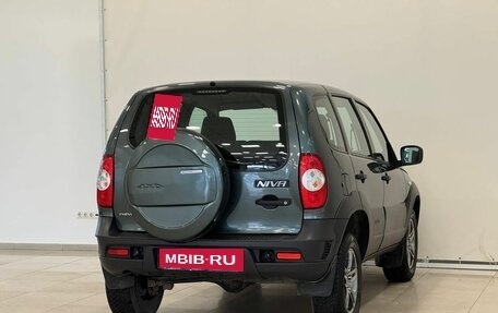 Chevrolet Niva I рестайлинг, 2018 год, 645 000 рублей, 6 фотография