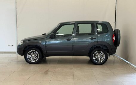 Chevrolet Niva I рестайлинг, 2018 год, 645 000 рублей, 10 фотография