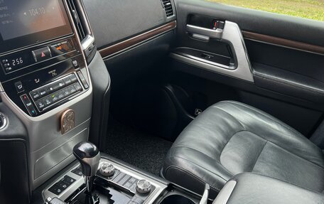 Toyota Land Cruiser 200, 2016 год, 5 250 000 рублей, 10 фотография
