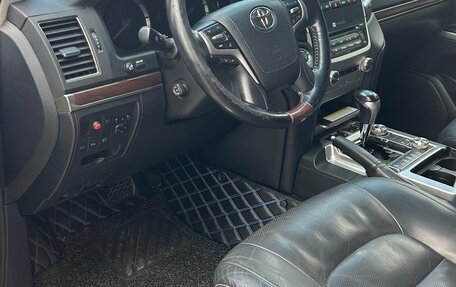Toyota Land Cruiser 200, 2015 год, 5 250 000 рублей, 7 фотография