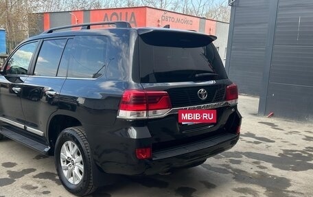 Toyota Land Cruiser 200, 2015 год, 5 250 000 рублей, 6 фотография