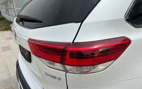 Toyota Highlander III, 2021 год, 3 270 000 рублей, 10 фотография
