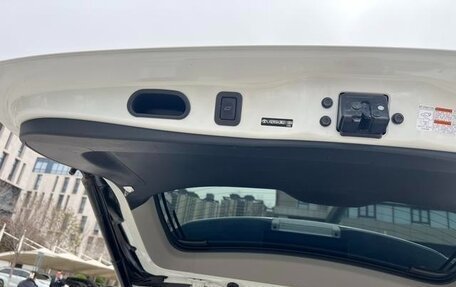 Toyota Highlander III, 2021 год, 3 270 000 рублей, 25 фотография