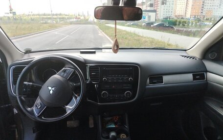 Mitsubishi Outlander III рестайлинг 3, 2015 год, 1 100 000 рублей, 5 фотография