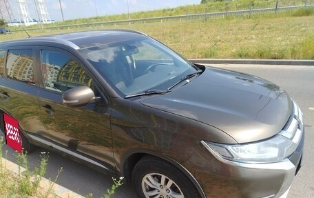 Mitsubishi Outlander III рестайлинг 3, 2015 год, 1 100 000 рублей, 2 фотография