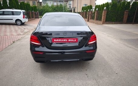 Mercedes-Benz E-Класс, 2019 год, 3 500 000 рублей, 6 фотография